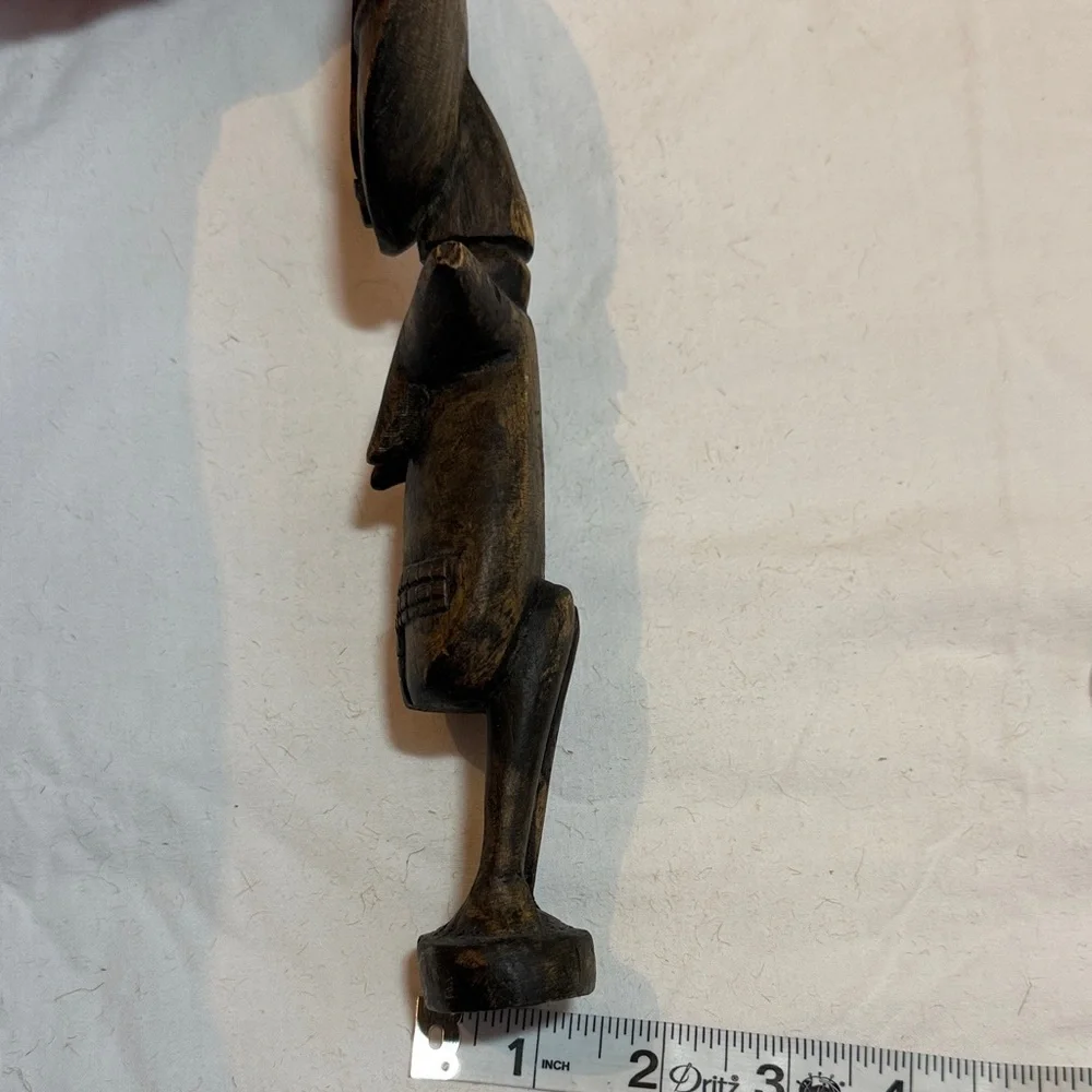 Rustic Brown Tribal wooden Art Sculpture from Ghana - Picture 8 of 8